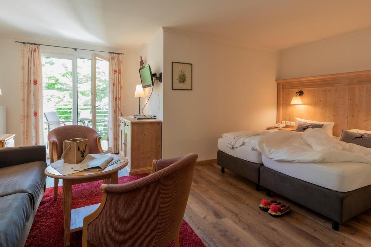 Gruener Baum Naturparkhotel & Schwarzwald-Restaurant ทอดท์เนา ภายนอก รูปภาพ
