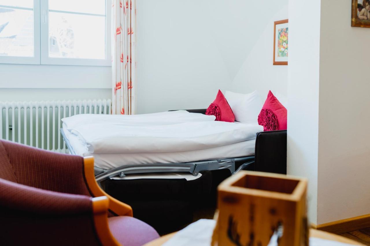 Gruener Baum Naturparkhotel & Schwarzwald-Restaurant ทอดท์เนา ภายนอก รูปภาพ